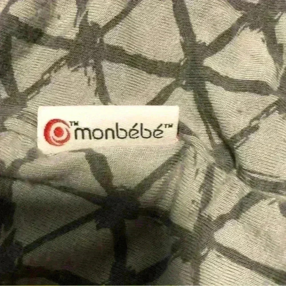 Monbebe Infant Carrier Cover /Nursing Cover - Picture 2 of 2